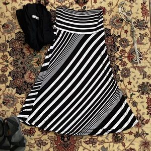 Bobeau Black and White diagonal Stripes Maxi Skirt sz M